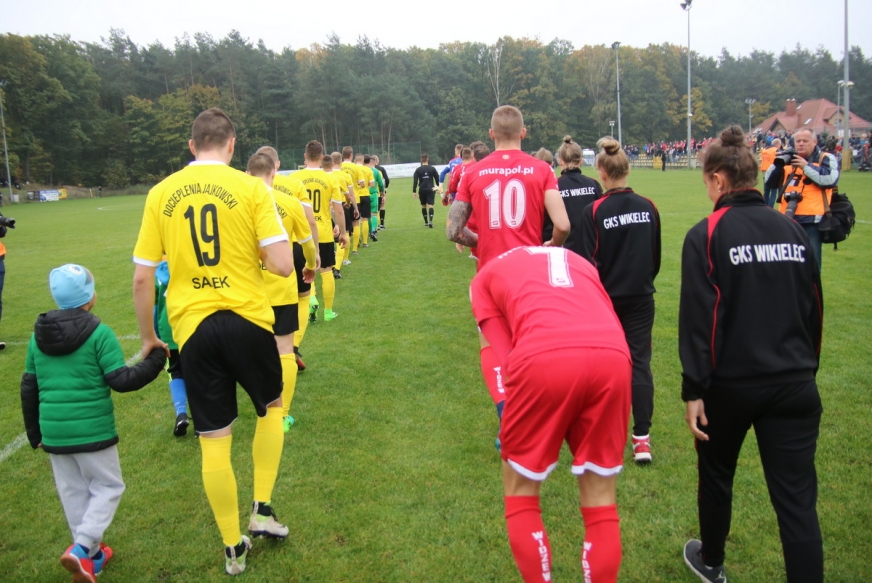 Remis 2:2 i w konsekwencji jeden punkt wyrwany Widzewowi nie zmienia pozycji GKS-u w tabeli - zespół nadal jest na ostatniej, 18. pozycji. A czy korzystny rezultat sobotniego spotkania to prognostyk lepszej gry w wykonaniu podopiecznych Arkadiusza Klimka? Na to na pewno liczą kibice.