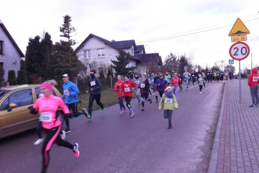 Bieg ukończyło 89 osób. Liczyła się aktywność fizyczna i popularyzowanie biegania, ale przede wszystkim - szczytny cel.