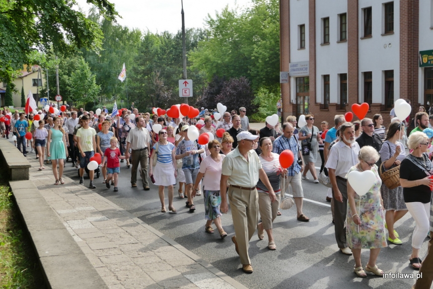 Marsz dla Życia i Rodziny, który w tym roku odbył się w Iławie po raz czwarty, to jedna z inicjatyw, w które angażuje się Iławskie Duszpasterstwo Rodzin. IKAR jest kolejną.