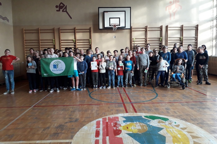 Zespół Placówek Szkolno-Wychowawczych z Certyfikatem Zielona Flaga.
