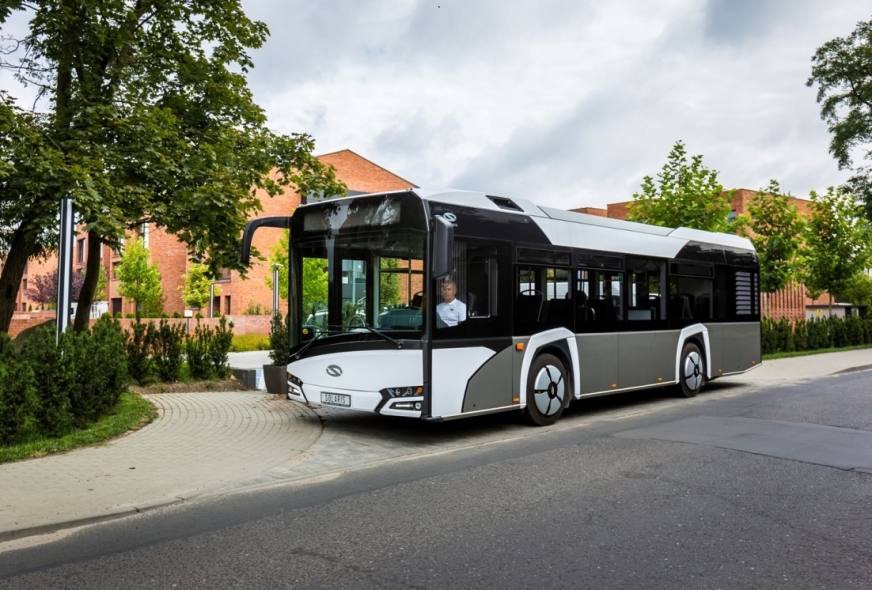 Model Urbino 10,5. Dostawę takich autobusów, z silnikiem wysokoprężnym, zaproponowała spółka Solaris.