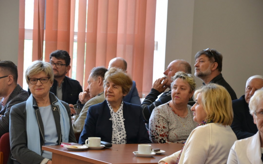 Fotografia z 15 maja 2019 r., kiedy to w sali nr 20 Starostwa Powiatowego w Iławie odbyła się Konferencja Organizacji Pozarządowych Powiatu Iławskiego.