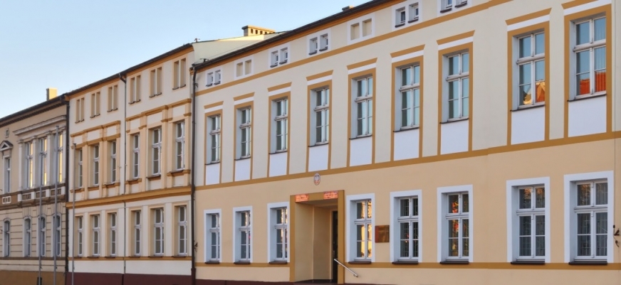 Starostwo Powiatowe w Nowym Mieście Lubawskim. To powiat, w którym koronawirus już w dużym stopniu zakłócił funkcjonowanie publicznych instytucji.