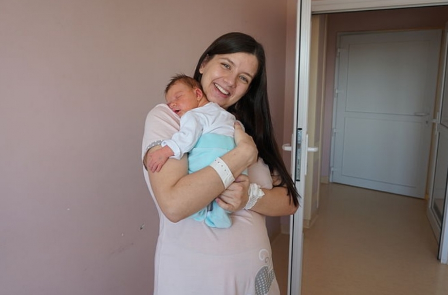 Sabina Jaguszewska po wyzdrowieniu z COVID-19 w ciąży, urodziła zdrowe dziecko.