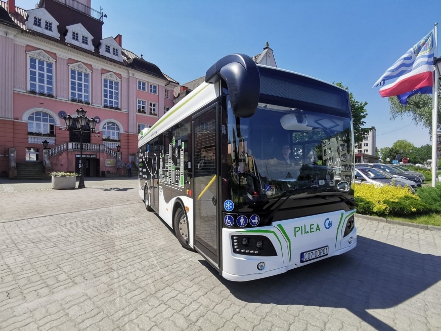 To zdjęcie ma charakter poglądowy. Pochodzi z czerwca tego roku, kiedy to w Iławie testowano pierwszy polski autobus elektryczny z ARP E-Vehicles, spółki zależnej Agencji Rozwoju Przemysłu S.A.