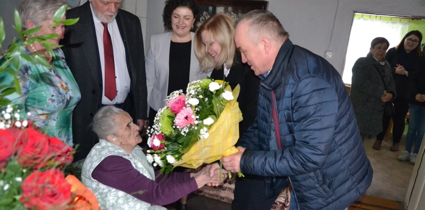 Pani Anastazja Lechocka, mieszkanka Gajd w gminie Zalewo, obchodziła swoje 100. urodziny!