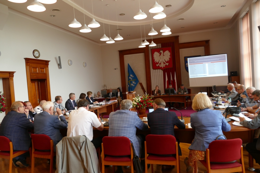 Rada Powiatu Iławskiego w nadchodzący poniedziałek zajmie się sprawą konkursu na stanowisko dyrektora Powiatowego Szpitala w Iławie.