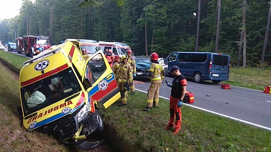 Wypadek z udziałem karetki na drodze Iława-Sampława!