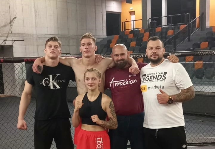 Ekipa Arrachiona Iława na gali MMA w Siofoku na Węgrzech