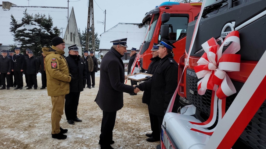 Uroczysta strażacka zbiórka odbyła się w piątek w Rudzienicach.