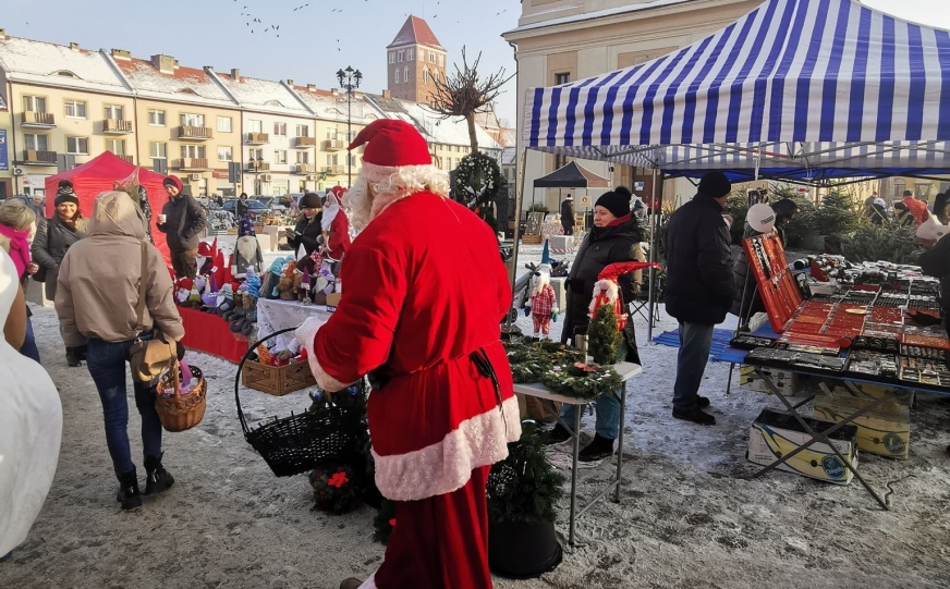 Jarmark odbędzie się 17 grudnia w godzinach 9.00 - 14.00  na rynku Nowego Miasta Lubawskiego.
