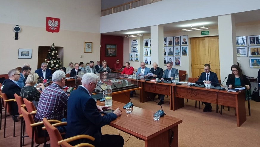 Chociaż niejednomyślnie, to Rada Miejska w Iławie zatwierdziła dziś przyszłoroczny budżet miasta.