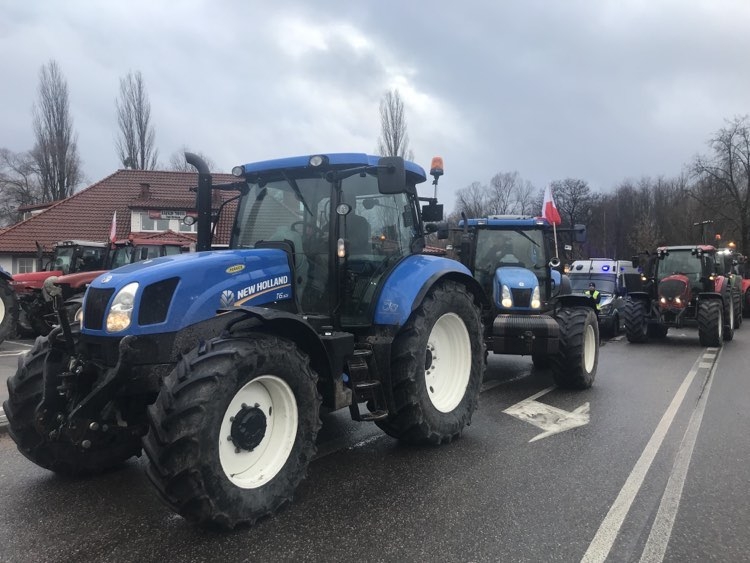 Na drogi wyjechało około 100 ciągników. Jak przebiega rolniczy protest w Nowym Mieście Lubawskim?