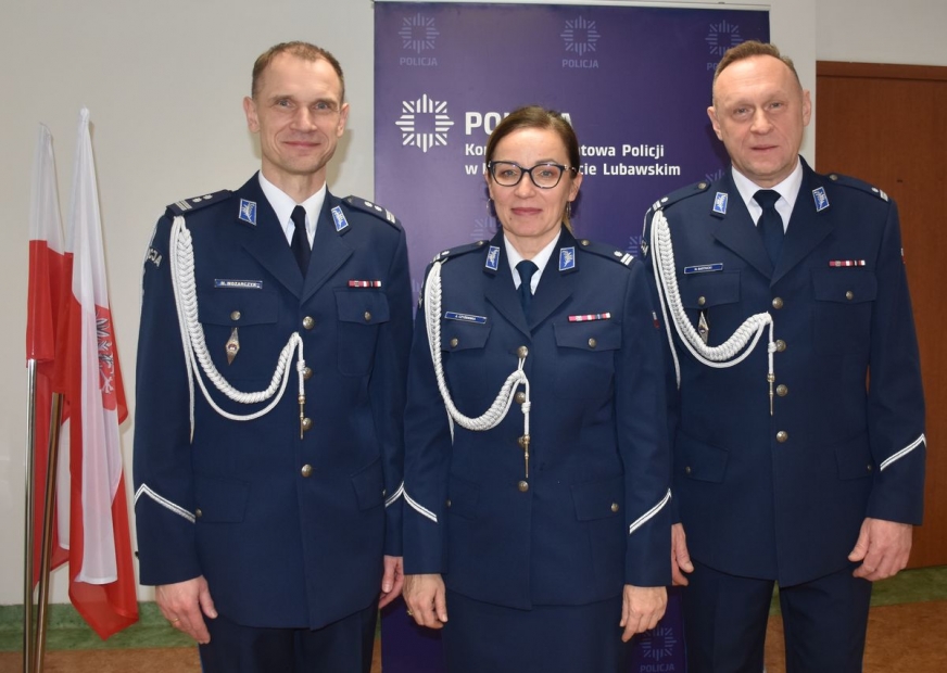 Od lewej: mł. insp. Mirosław Mozarczyk, podinsp. Adriana Czyżewska,  podinsp. Waldemar Bartnicki.