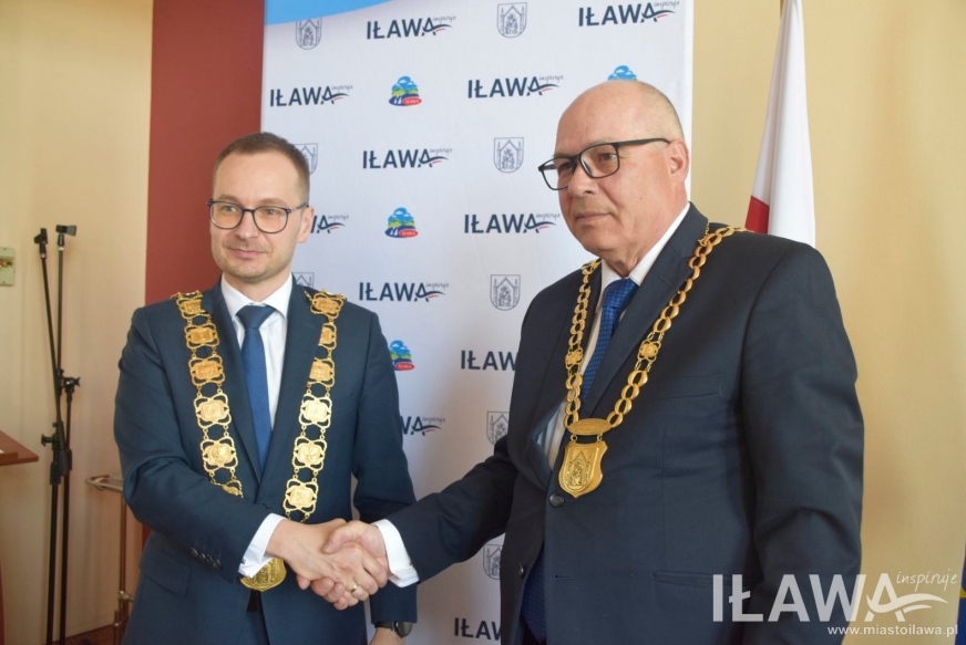Burmistrz Iławy Dawid Kopaczewski i Przewodniczący Rady Miejskiej w Iławie Roman Brzozowski (PiS).