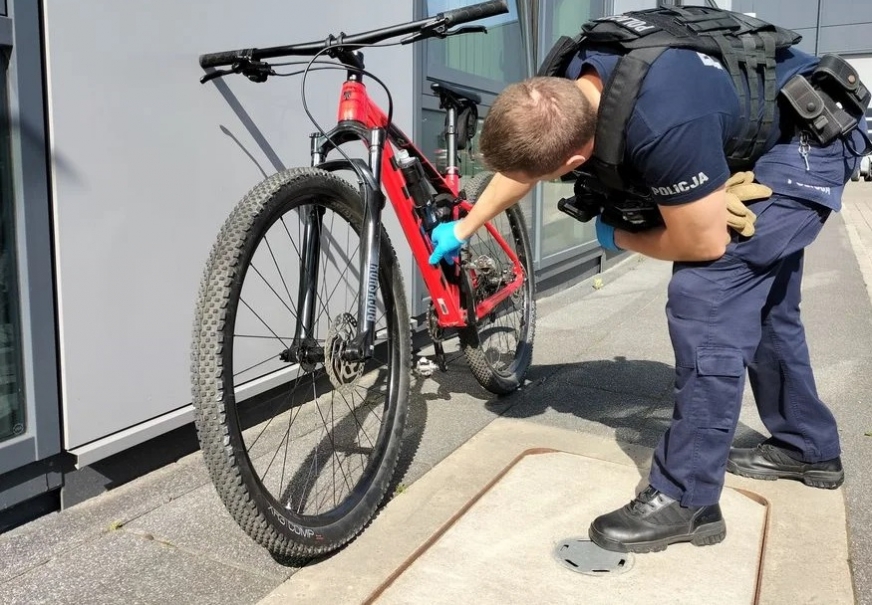 W Iławie ginie rower za rowerem. Zabezpieczaj więc swoje cenne przedmioty! Apeluje na przykładzie tej sytuacji iławska policja.