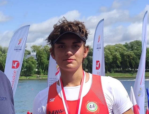 Wioślarz Oskar Fryc (Wir Iława) zdobył złoty medal mistrzostw Polski juniorów młodszych i jednocześnie złoty medal OOM!