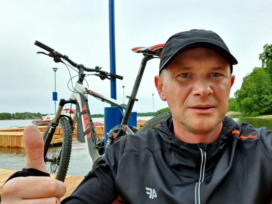 Damian Paszynin był znanym przedsiębiorcą, ale też działaczem sportowym i czynnym sportowcem. Uprawiał triathlon, biegi