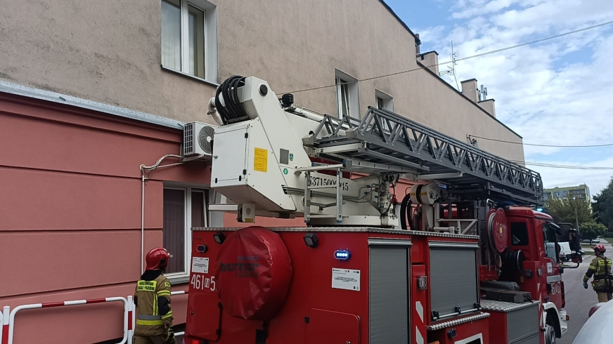 Policja, straż pożarna, zespół ratownictwa medycznego - iławskie służby ratunkowe interweniowały dziś w centrum naszego miasta.