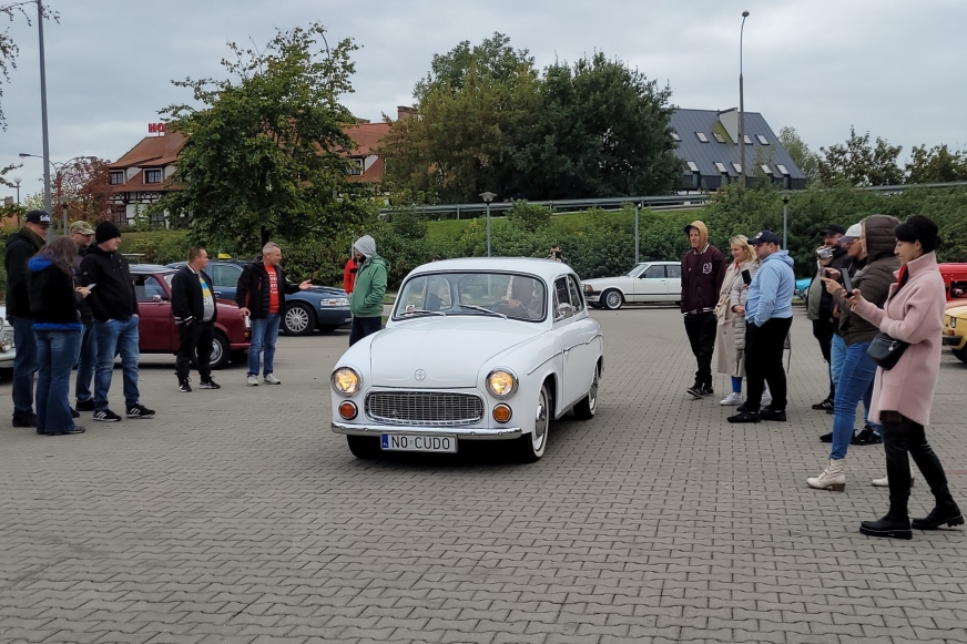 To, zdaniem jury organizatora, najciekawsze auto dzisiejszego zlotu.