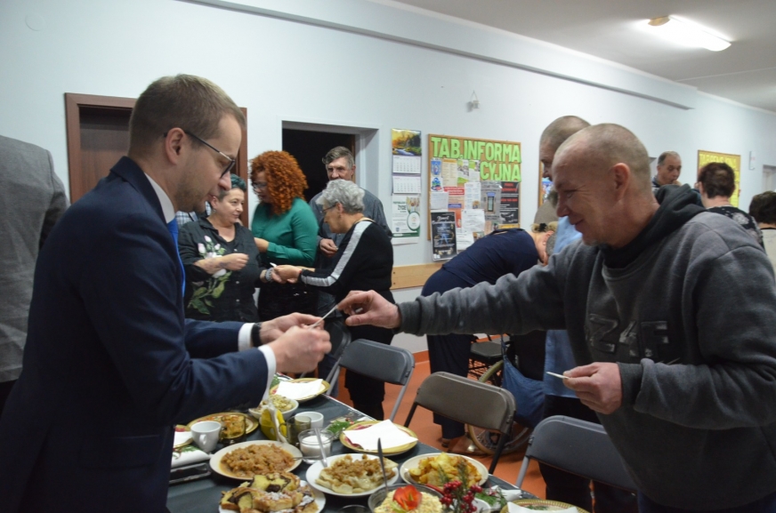 Znacznie więcej niż namiastka Świąt... Wigilijne spotkanie odbyło się w Miejskim Ośrodku Pomocy Społecznej w Iławie.