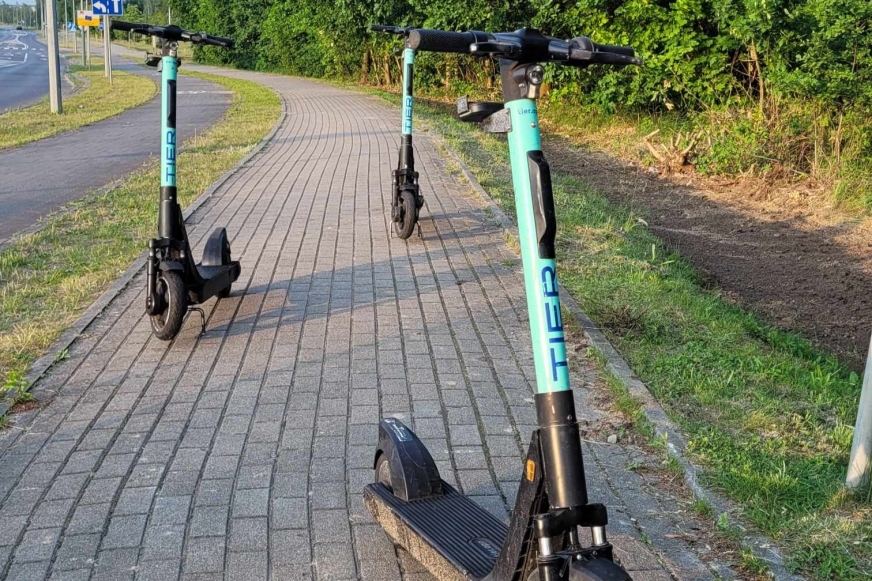 Hulajnogi elektryczne bywają zmorą także w Iławie.