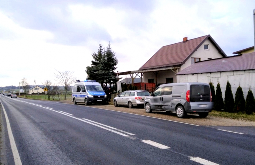 Zdarzenie drogowe odnotowane na drodze krajowej nr 15 w Rożentalu.