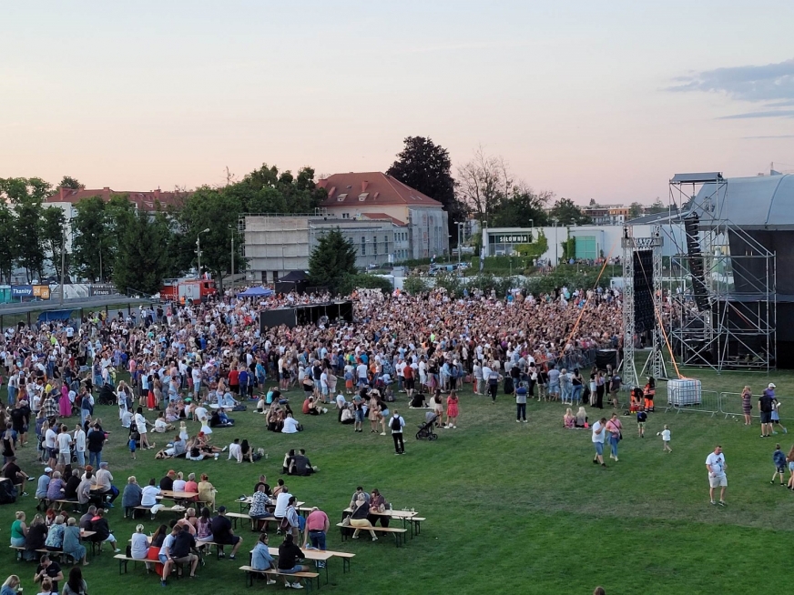 Jest pełen program koncertu Dni Iławy 2025, poznaliśmy też cenę wejściówek. Nie masz IKM? Będzie drożej niż przed rokiem.