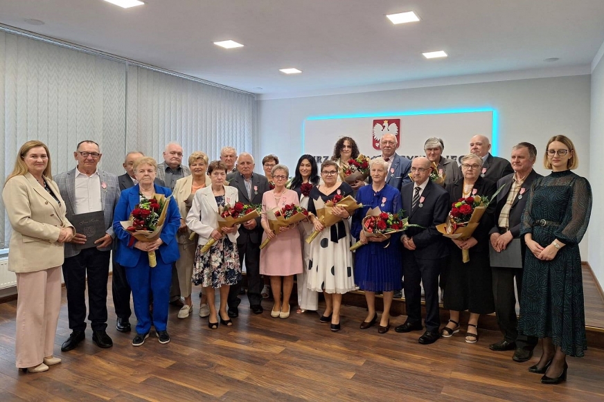 Świadectwo prawdziwej miłości, wzajemnego szacunku i przywiązania - w Gminie Kisielice 50-lecie swoich małżeństw świętowało 10 par. Poznajcie laureatów i zobaczcie zdjęcia!