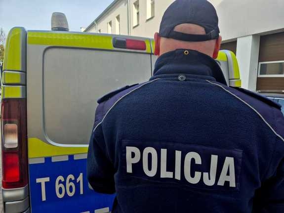 Złamał... 5 sądowych zakazów prowadzenia pojazdów mechanicznych. W przypadku młodego mieszkańca gminy Biskupiec nadeszła pora na bardziej zdecydowane działania wymiaru sprawiedliwości.