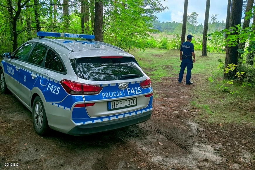 Nie pozwolił jej odjechać. Stanowcza reakcja świadka – i leśne zatrzymanie nietrzeźwej 18-latki!