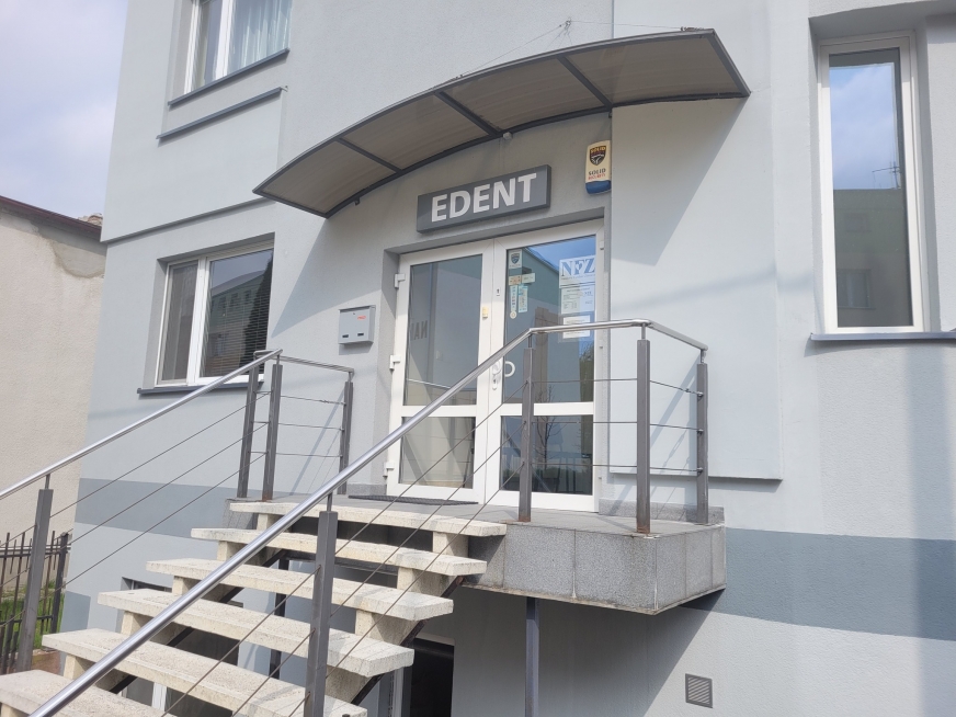 Niemal na ostatnią chwilę – ale najważniejsze, że jest umowa na nowy, 5-letni okres świadczeniowy. Przychodnia dentystyczna EDENT w Iławie wznowi przyjmowanie pacjentów.