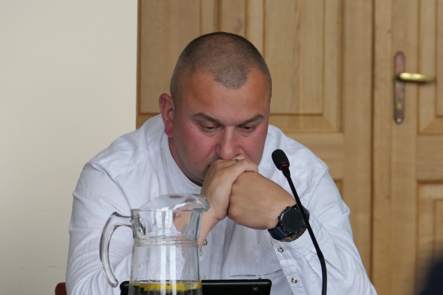 Janusz Bednarski już poza klubem burmistrza Dawida Kopaczewskiego.