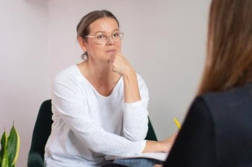 Katarzyna Dzik: Psycholog to często osoba, z którą dziecko może swobodniej porozmawiać o swoim lęku czy o zagubieniu, bo nie czuje się oceniane.