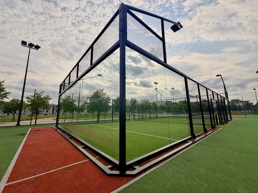 Sportowa NOWOŚĆ w GrandHoteluTiffi w Iławie jest dostępna zarówno dla gości hotelu, jak i mieszkańców naszego miasta i regionu. Zadzwoń, aby zarezerwować! Tel. 89 651 97 97.