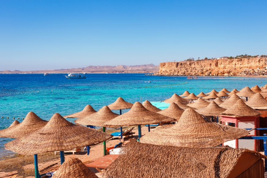 Na wakacje prosto z naszego lotniska! Zimą egipskie plaże w Marsa Alam, a latem 2026 powrócą słoneczne podróże do Turcji i Albanii. Czekają również Holandia i Niemcy.