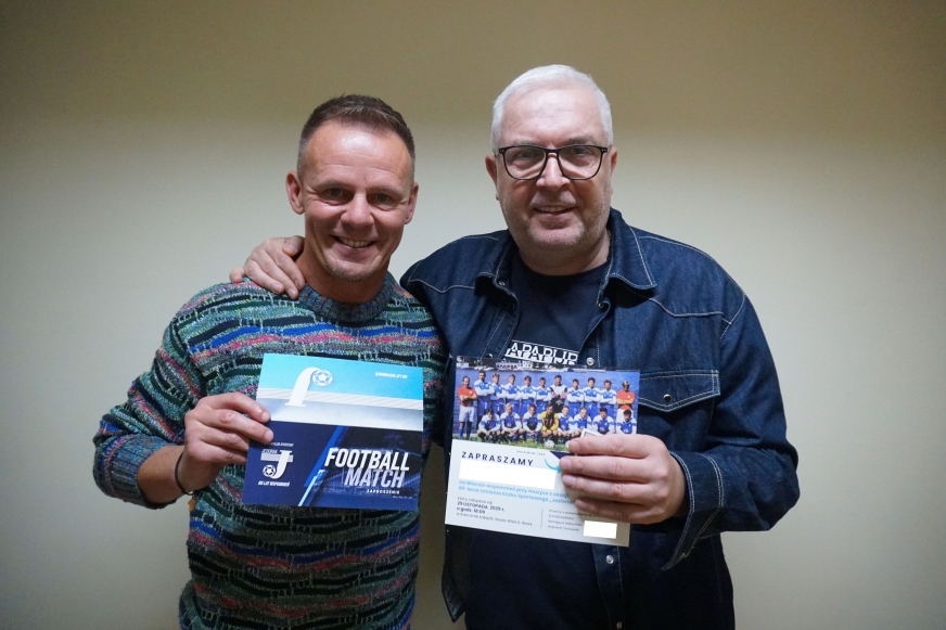 Remigiusz Sobociński i Wojciech Tarnowski, inicjatorzy i organizatorzy Wieczoru Wspomnień z okazji 80-lecia Jezioraka Iława