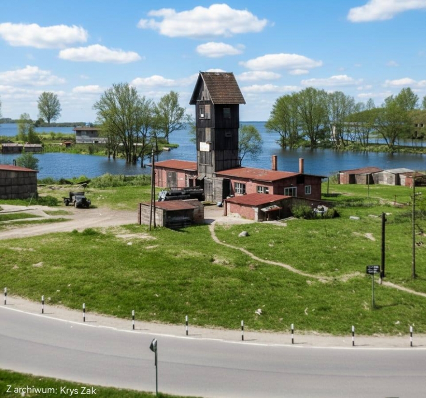 Minione dekady napisały dla tej części naszego miasta zupełnie nowe rozdziały... Pozostały archiwalne zdjęcia – jak to, ze starych zbiorów, ale „pokolorowane” z użyciem nowoczesnych narzędzi AI.