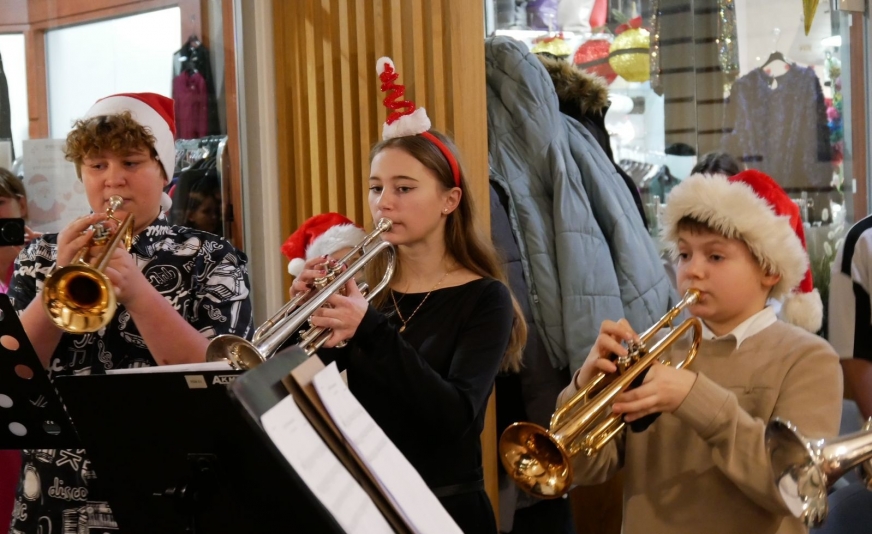 Pierwszy ze świątecznych koncertów Państwowej Szkoły Muzycznej w Iławie.