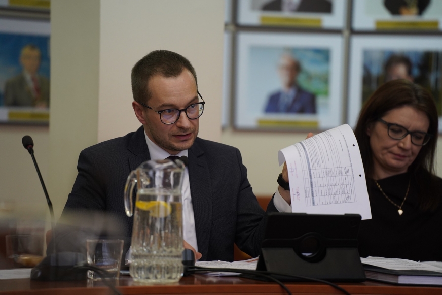 Jak skrajnie różne mogą być oceny tej samej rzeczywistości - to pokazała zakończona właśnie dyskusja nad przyszłorocznym budżetem Iławy.