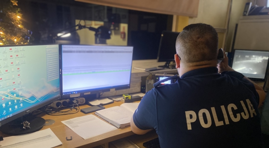 Po tym, jak doszło do zerwania relacji, pewien mężczyzna zaczął wykorzystywać numer alarmowy do prywatnych porachunków. Tym razem wymyślił naprawdę czarny scenariusz...