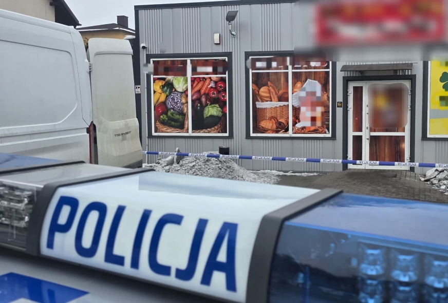 Napad na sklep w Marzęcicach! Zamaskowany sprawca uciekł z gotówką.