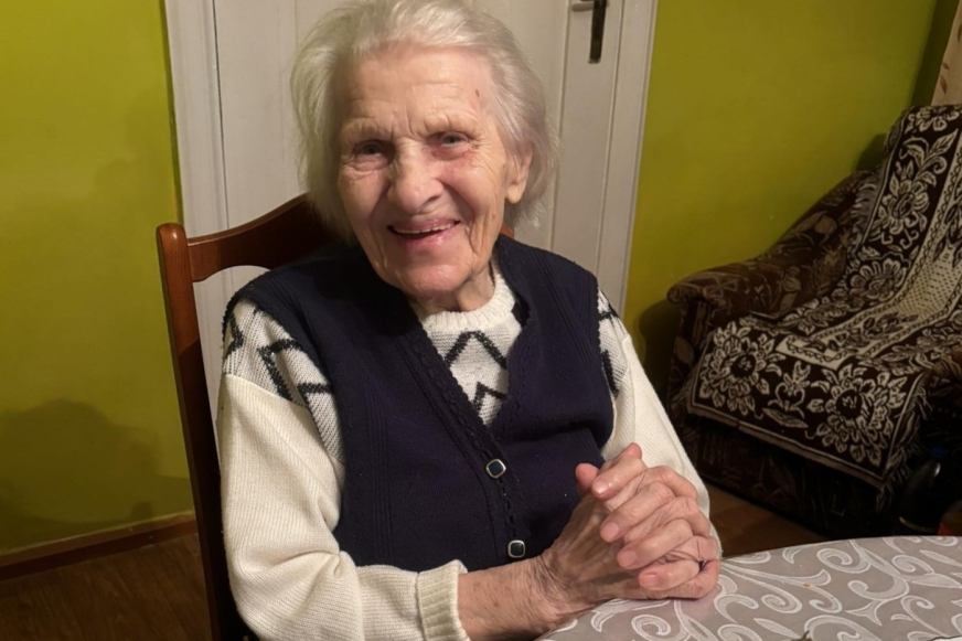 Uśmiechnięta 104-latka z Rożentala w gminie Lubawa, pani Marianna Nadolska.