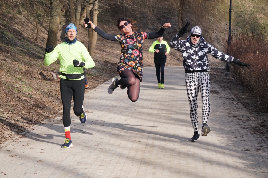 Dobrego humoru podczas iławskiego parkrunu nigdy nie brakowało i nie brakuje nadal! Tu zdjęcie z dzisiejszego biegu