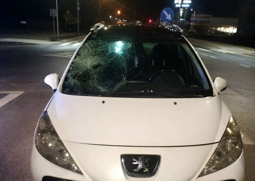 Poszkodowana z poważnymi obrażeniami po wczorajszym potrąceniu w Iławie. Znamy więcej szczegółów tego zdarzenia.