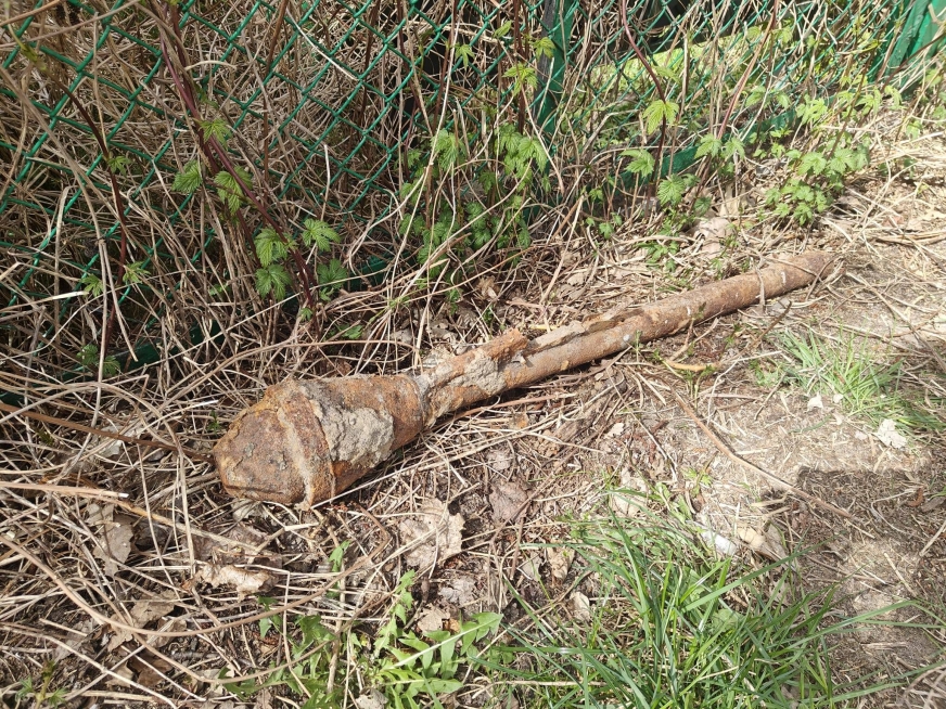 Panzerfaust z okresu II wojny światowej znaleziony podcas prac remontowych nad Jeziorakiem