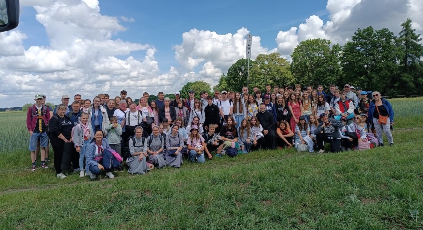 Grupa Iławsko-Kisielicka była najliczniejszą reprezentacją Diecezji Elbląskiej na tegorocznym Ogólnopolskim Spotkaniu Młodzieży - Lednica 2000