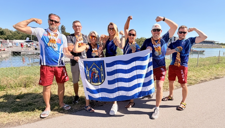 Nasi medaliści Mistrzostw Europy! Na zdjęciu od lewej strony: Janusz Waidaugusek, Łukasz Górecki, Barbara Krygier-Szczecina, Małgorzata Doborzyńska, Katarzyna Drzewiecka, Piotr Leszek i Andrzej Olejnik