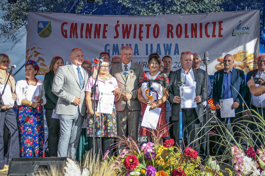 Dożynki Gminy Iława w Siemianach. Lista nagrodzonych i odznaczonych rolników oraz społeczników.