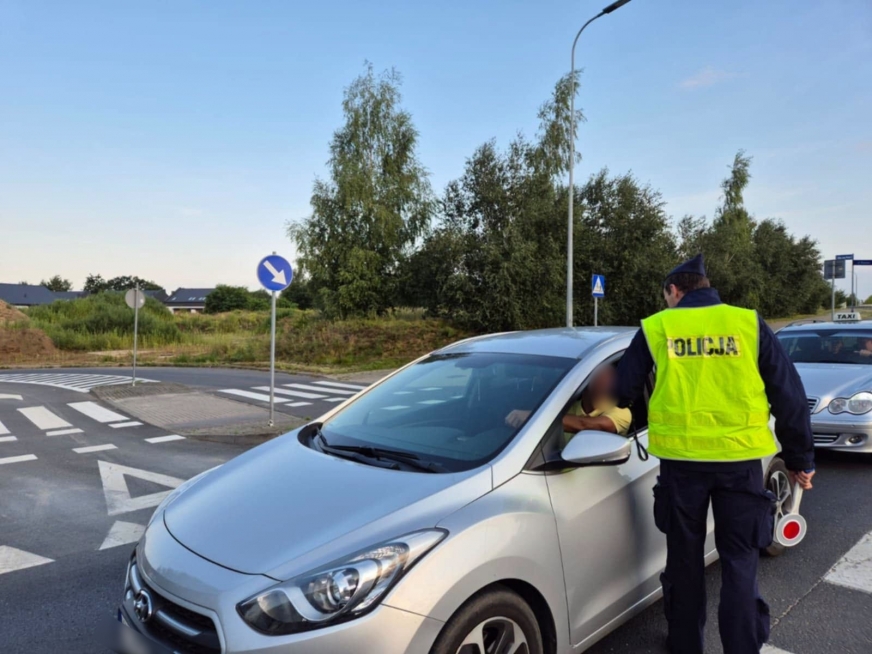 Poranna akcja policji na drogach powiatu. Wiemy, ilu zmotoryzowanych straciło dziś prawo jazdy...